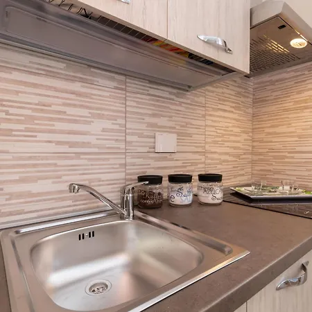 Cialdini Close To The Center Turyn